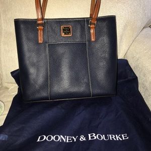 Dooney & Bourke small Lexington shopper